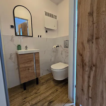 Oda ve Kahvaltı Happy81 - 3,5km Energylandia