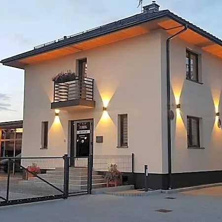 Oda ve Kahvaltı Happy81 - 3,5km Energylandia
