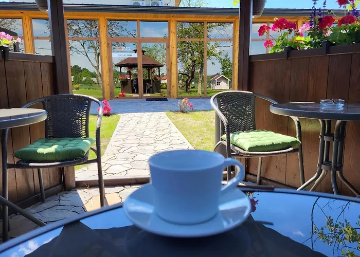 Happy81 - 3,5km Energylandia Panzió 3*